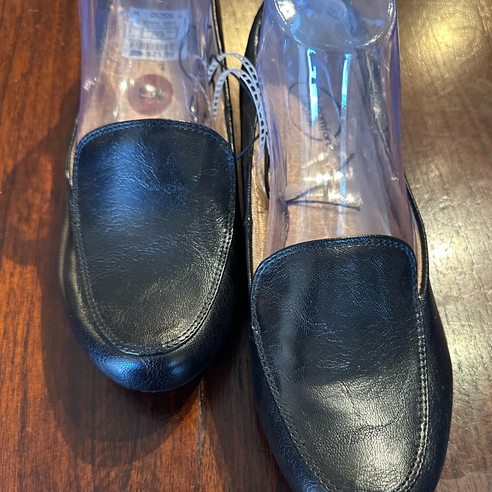 Life Stride simply comfort, Black Leather Women's Flats